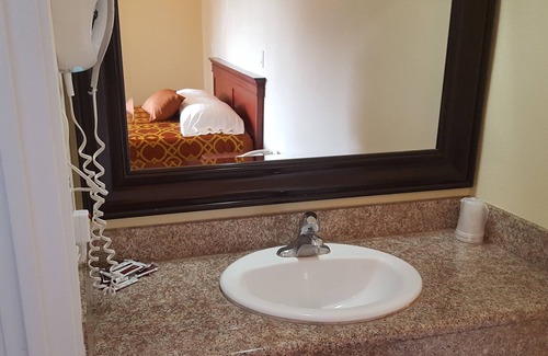 Los Angeles Hotel | Travel Inn Motel