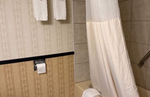 Watertown Hotel | Travel Inn