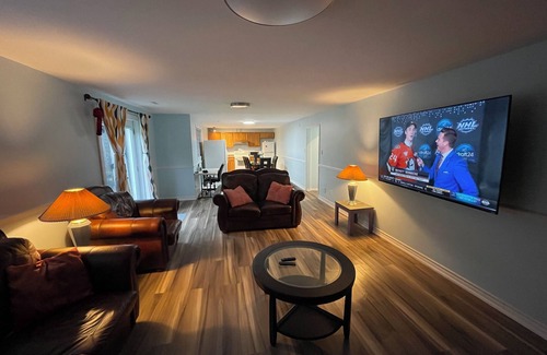 Courtice Casa | Travelers Home -3 Bedroom Home