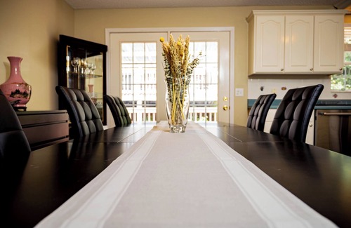 Travelers Rest Casa | Travelers Nest~Woodsy Retreat~All ParkPass~Minutes to Parks~Fast Wi-Fi~Families~