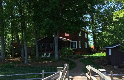 Mayhew Cabaña | Retiro del viajero: ¡agradable privacidad con fantásticas vistas!