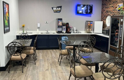 Platte City Hotel | Travelodge by Wyndham Airport Platte City