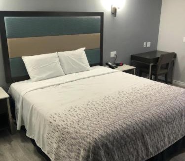 Walnut Valley Hotel | Travelodge Inn & Suites by Wyndham West Covina