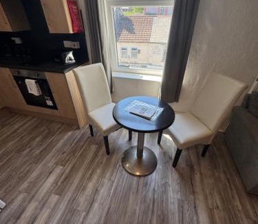 Tredegar Casa | Tredegar studio flat