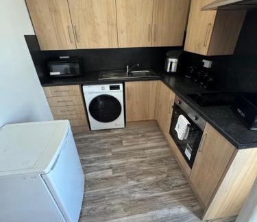 Tredegar Casa | Tredegar studio flat