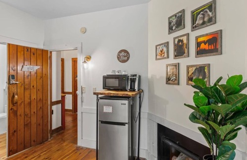 Townsend Hotel | Tree-View Room | 4-Poster Bed | Walk-In Shower + Coffee