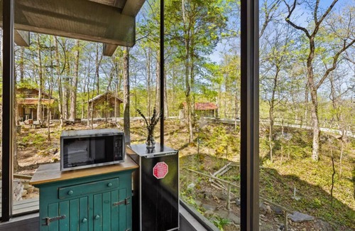 Townsend Hotel | Tree-View Room | 4-Poster Bed | Walk-In Shower + Coffee