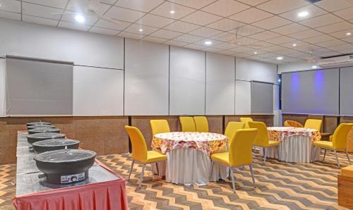 Indore Hotel | Treebo Merit