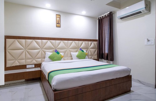 Jaipur Hotel | Treebo Rockland, Jaipur