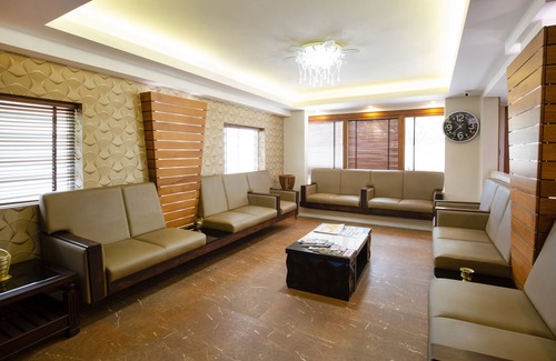 Kochi Hotel | Treebo The Qasr