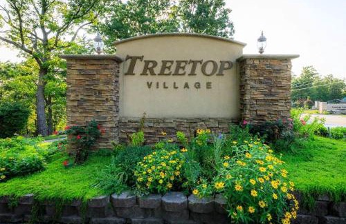 Village of Four Seasons Villa | Treetop Village76-3bed3bathlakefrontlakeviewp