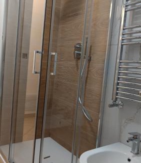 Nocera Inferiore Cama Y Desayuno | Trekking House B&B-Vicino al Tribunale di Nocera Inferiore -