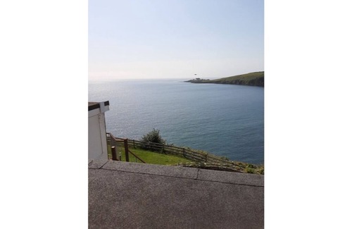 Portmellon Apartamento | Treloen Chapel View - Clifftop Apartment in Mevagissey with 'Wow' seaviews