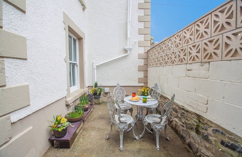 Llanfairfechan Casa | Trem Y Fam - Una Habitación Casa, Capacidad 2