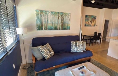 TMAG Thompson LN - Murfreesboro Rd Condominio | Tremendous 1-bedroom condo in Nashville located 5 mins from BNA