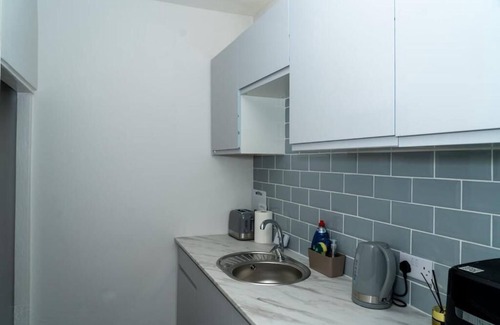 Swiss Cottage Apartamento | Tremendous 2-bedroom apartment in Lancashire, Blackpool FY1 6BZ, UK