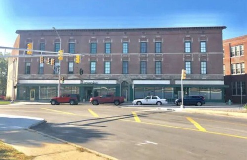 Chatham-Arch Apartamento | Trendy Loft Condo near Mass Ave with FREE parking