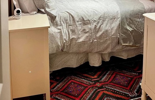 Hastings Cabaña | Trent Shores Hideaway : Pet Friendly Waterfront Retreat on the Trent River