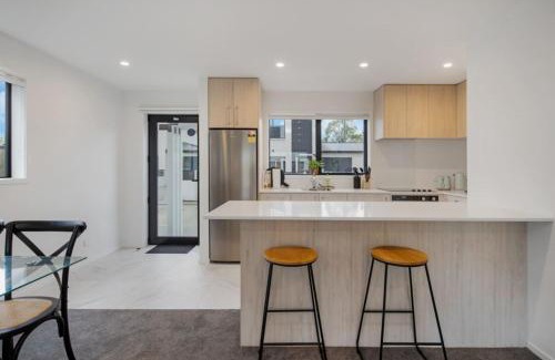 Trentham Casa | Trentham Stylish 2-BR Retreat