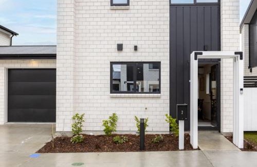 Trentham Casa | Trentham Stylish 2-BR Retreat