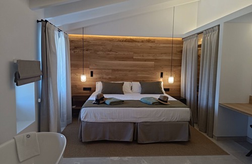 Algaida Otro | Treurer Olive Grove & Grand House - Adults Only