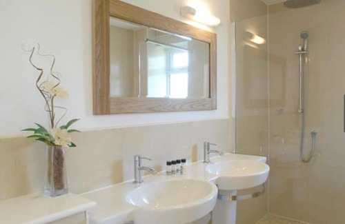 Winnard's Perch Casa | Trevone House with Hot Tub on Retallack Resort