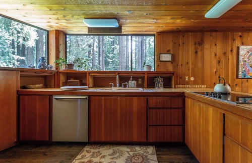Northwood Casa | Tri-Level MCM Masterpiece, Redwoods, Golf & Spa