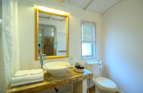 Telukbakau Complejo | Trikora Beach Club & Resort