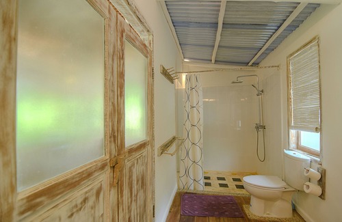 Telukbakau Complejo | Trikora Beach Club & Resort