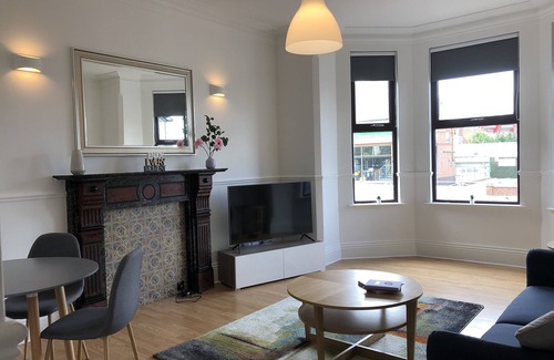 West Bridgford Apartamento | De Lujo-Triple-Baño en la habitacion-Adjoining rooms