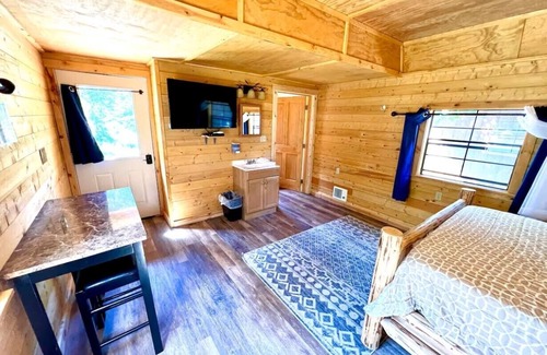 West Glacier Complejo | Triple G’s Resort - Cabin 11