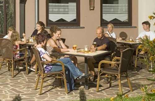 Korperich Casa | Triple room shower/toilet - Hotel-Restaurant Im Goldenen Grund