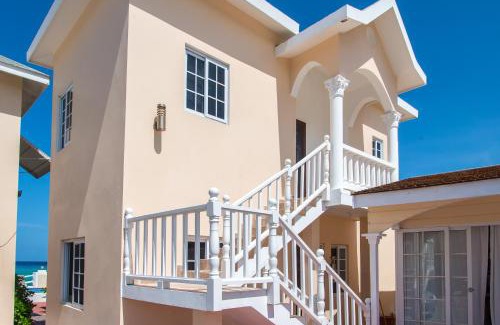 Montego Bay Casa | Triplets on the Bay
