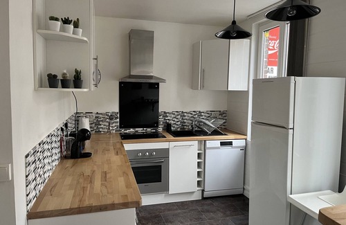 Deville-les-Rouen Apartamento | Triplex Carnot - Autonomous access - Netflix