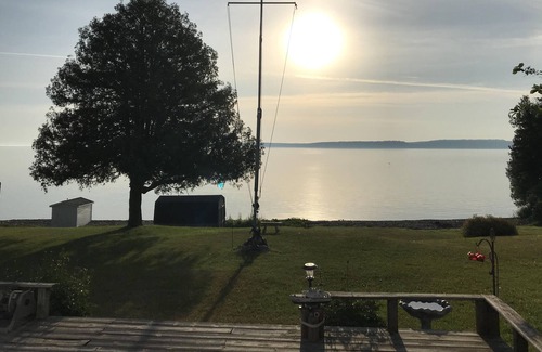 St Ignace Casa | Tritons Cottage on Lake Huron