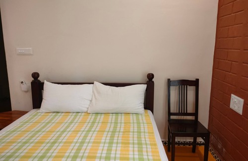 Gudiyatham Hotel | TRK Farms Vinmeen Retreat