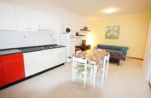 Porto d'Ascoli Apartamento | Troiani by Interhome