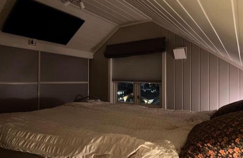 Tromsdalen Casa | Tromsø’s best location? City & Nature 5 mins away.