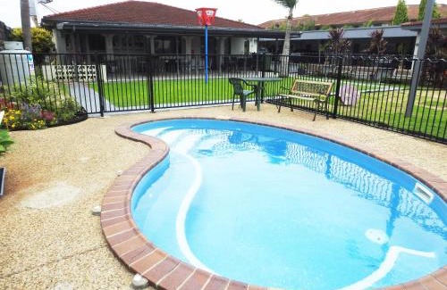West Mackay Hotel | Tropic Coast Motel