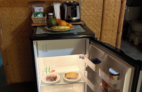 Haiku Cama Y Desayuno | Tropical Bamboo Retreat in Upcountry Maui! Bamboo Heaven Maui LLC BBPH 2012/0003