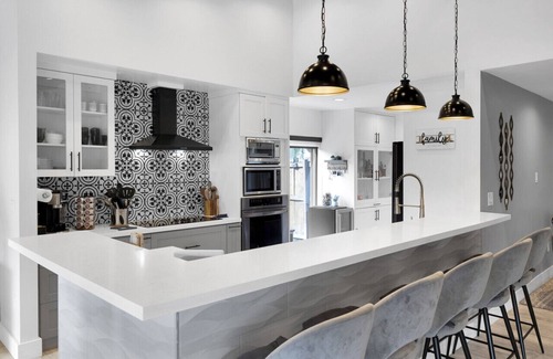 Plantation Casa | Tropical Dream House in Plantation – 3-Bedroom Home with Pool