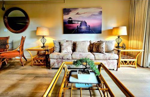 Kihei Apartamento | Tropical Family Resort Near Beach-Full Kitchen, AC & WIFI