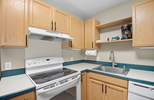 Kapaa Condominio | Tropical Garden Haven PF-E204