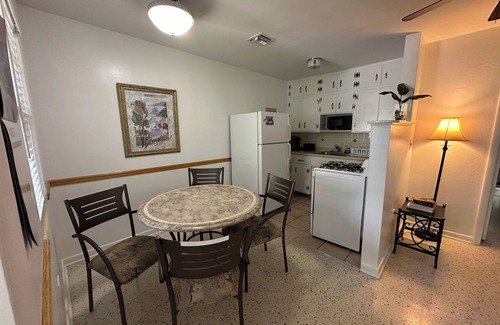 Lake Worth Corridor Apartamento | Tropical Oasis at Pairadice Palms in Lake Worth Beach, FL - Florida Room
