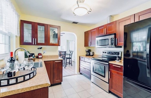 Bradenton Casa | Tropical Paradise - Private Pool - Close Beaches