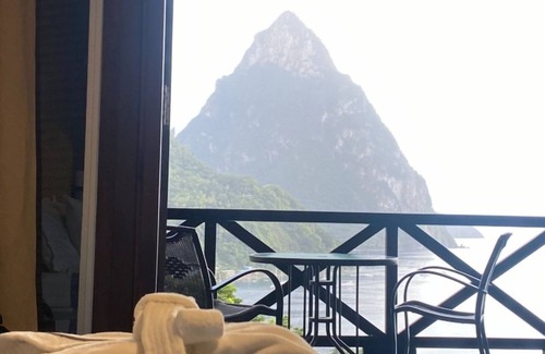 Soufriere Hotel | Tropical St Lucia Retreat | 1 Unit w/Balcony