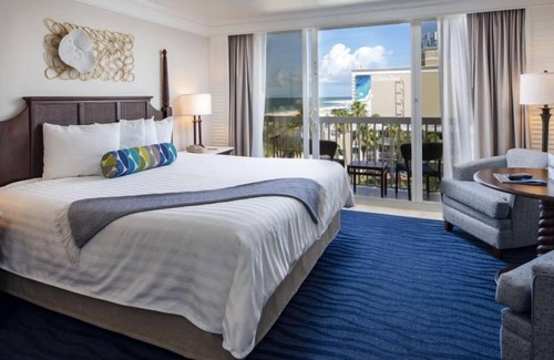 St. Pete Beach Hotel | Tropical View With Balcony 1 King Bed at Island Grand at TradeWinds