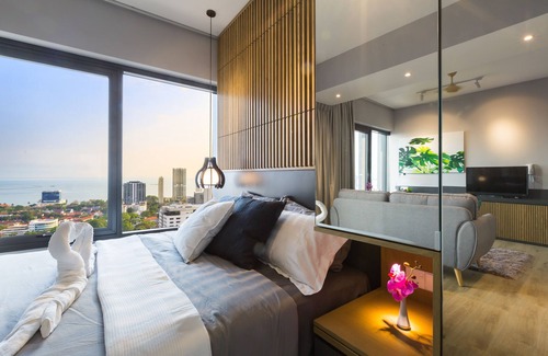 Downtown George Town Hotel | Tropicana 218 Macalister