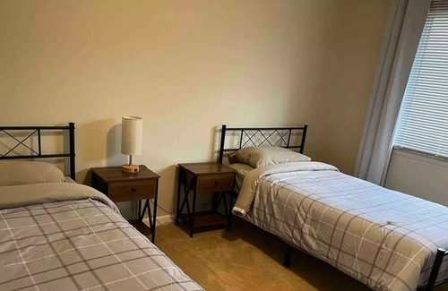 Troy Casa | Troy Retreat: Cozy with Modern Amenities