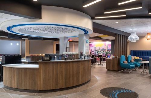 Greenbrier East Hotel | Tru By Hilton Chesapeake- Greenbrier